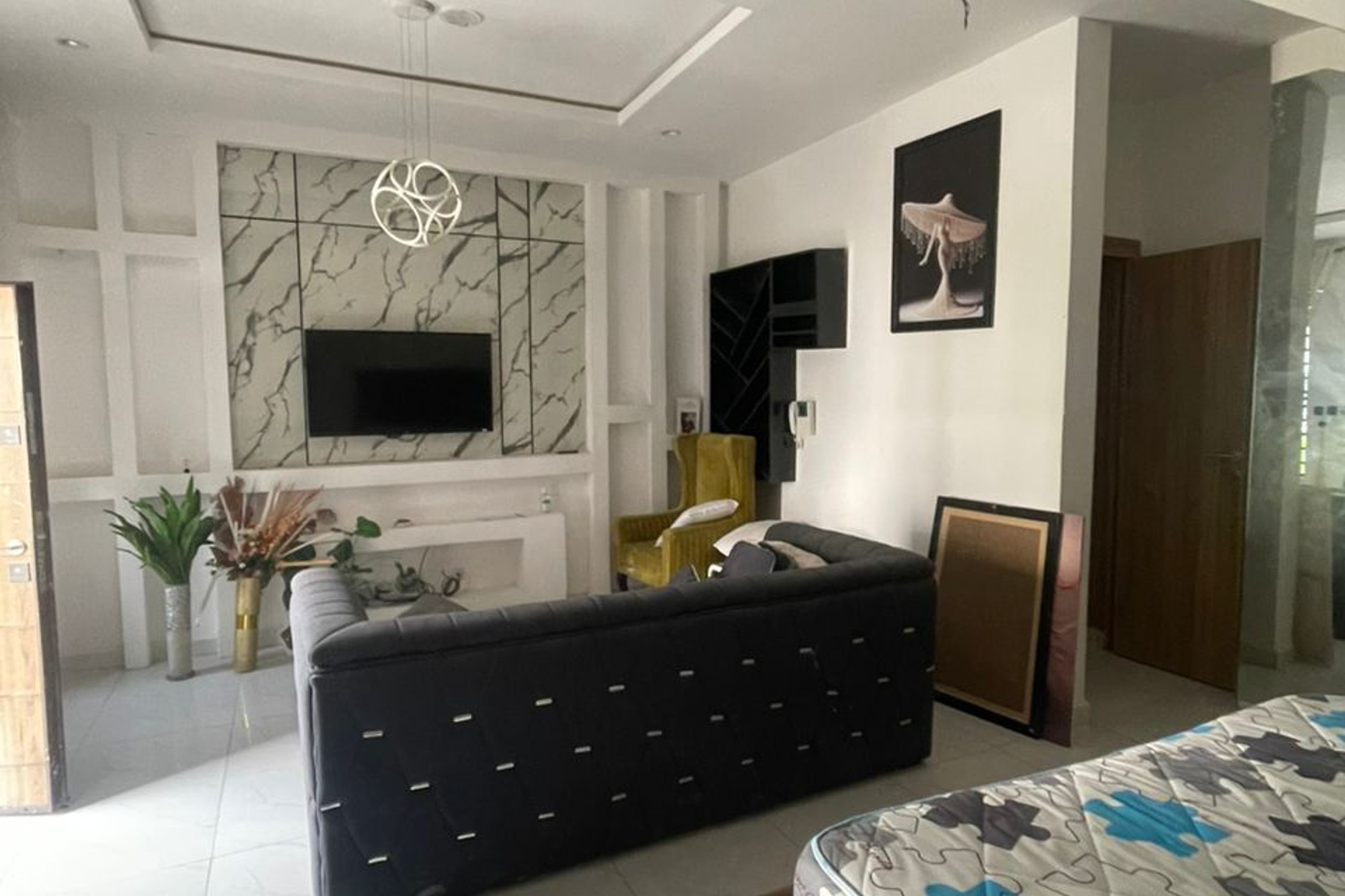 Fully Furnished Studio Apartment in Lekki