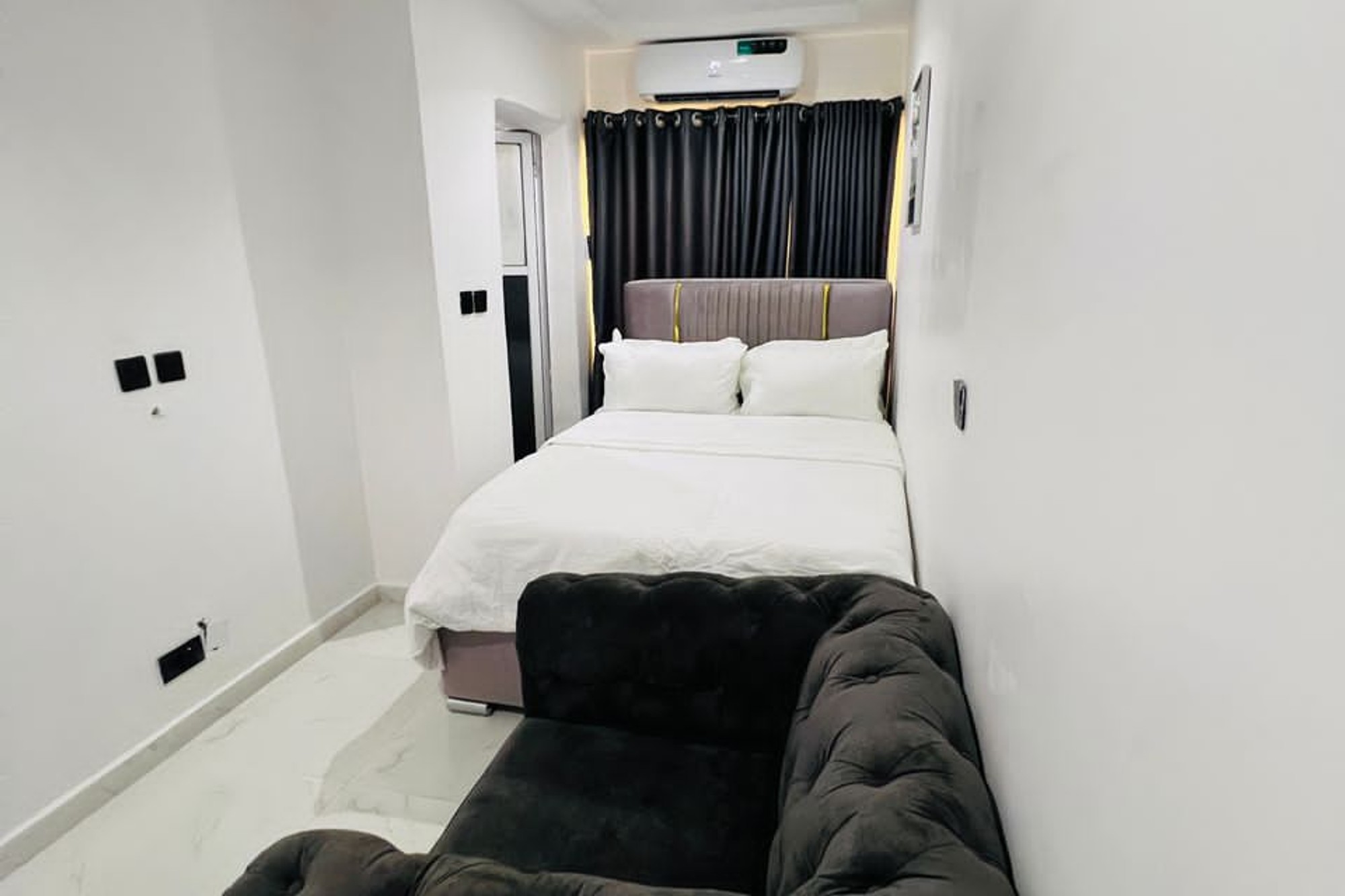 Furnished 1 Bedroom Apartment (2 Units) For Rent