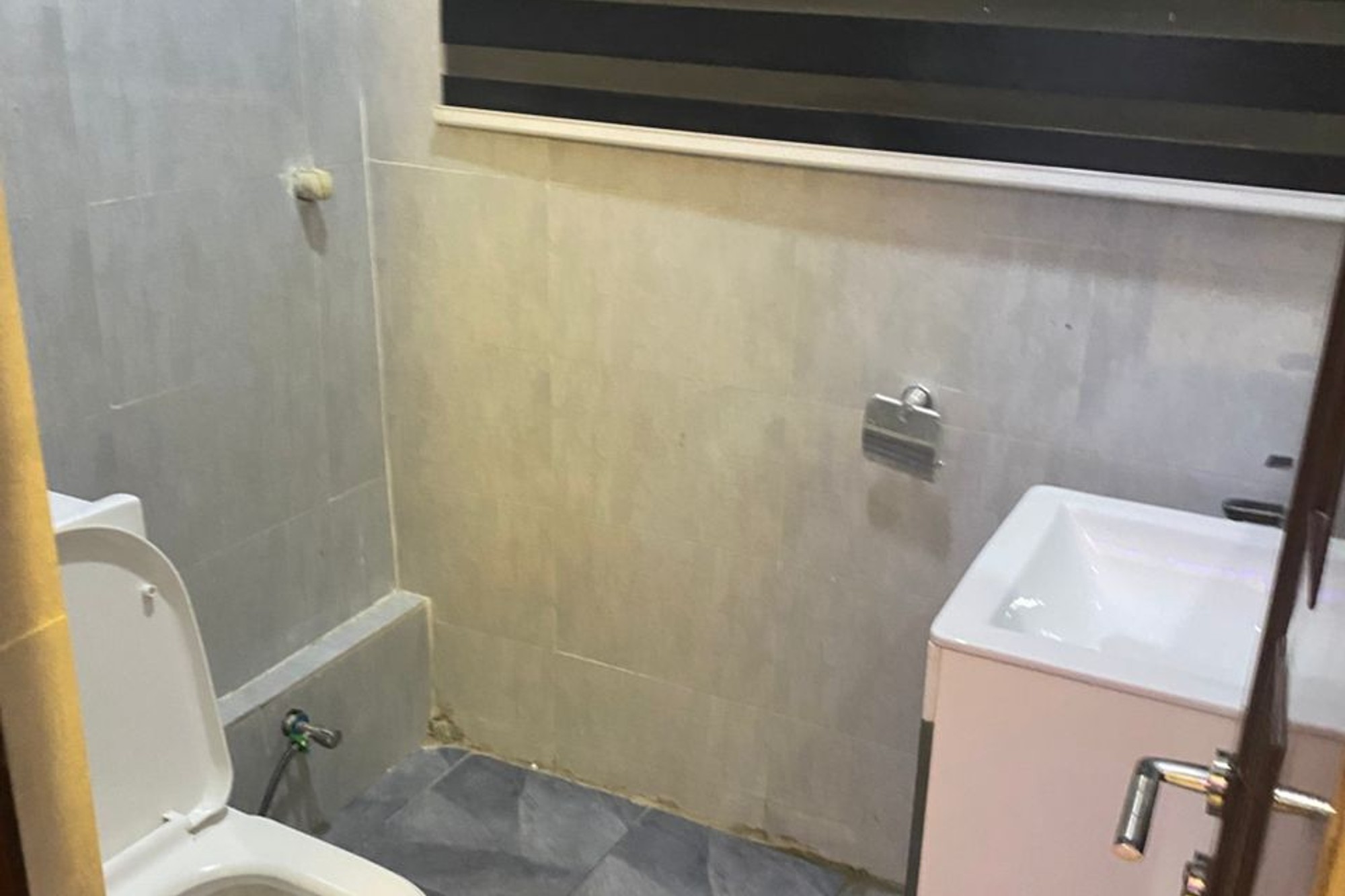 Fully Furnished 1 Bedroom Apartment For Rent – Move-in Ready